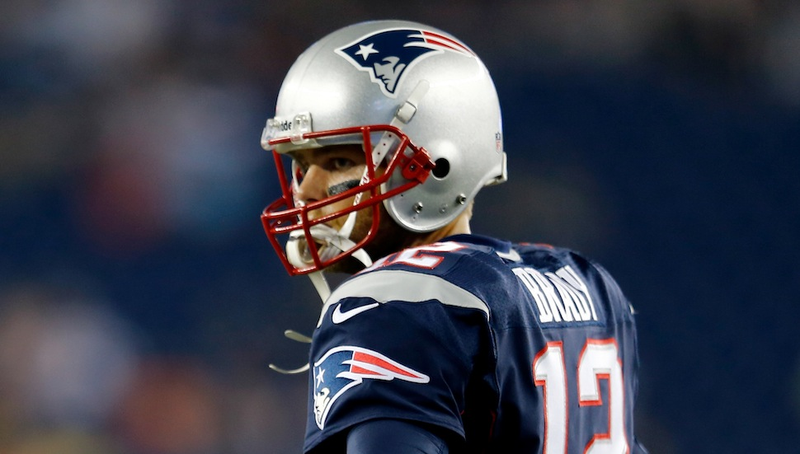 Illustration for article titled The Patriots Win Ugly As Tom Brady Looks Ready To Murder His Receivers